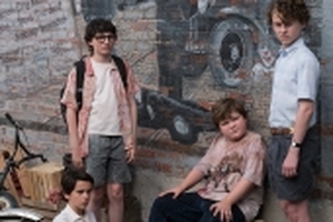 It và những thương tổn tâm lý bởi thờ ơ của người lớn