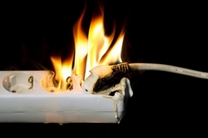 Cổ phiếu hồi phục sau phiên bán tháo, Thành Công lên tiếng vụ cháy ngày 16/9 là do chập điện