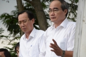 Bí thư Nguyễn Thiện Nhân thị sát 'siêu máy bơm' chống ngập ở TP HCM