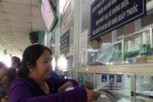 Mờ ám thuốc vào bệnh viện từ công ty 'ma'?