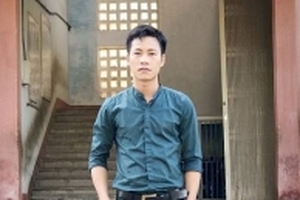 Lương hơn 3 triệu, thầy giáo 8X viết đơn xin nghỉ việc 'gây sốt mạng'