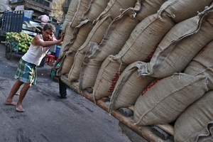 Philippines có thể nâng mức thuế suất trần với nhập khẩu gạo lên 400%