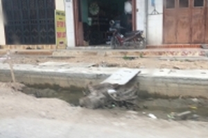 Ngã xuống hố công trình bên quốc lộ 18, hai anh em ruột tử vong