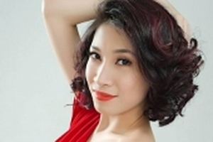 Pha Lê khóc vì bị giật túi hiệu, mất 60 triệu đồng và toàn bộ giấy tờ