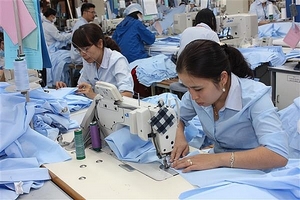 Xuất khẩu dệt may dự báo tăng 9%