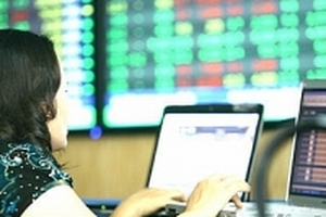 MSN kìm hãm đà tăng VN-Index tuần qua, KLF tăng mạnh nhất thị trường