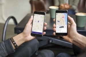 Đi sân bay Nội Bài 160.000: Taxi 'đổi máu' giành khách