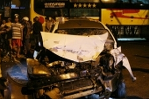 Gặp nạn vì đi xem... tai nạn