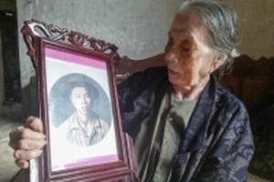 Gần nửa thế kỷ mẹ mới biết con hy sinh vì giấy báo tử bị 'bỏ quên'