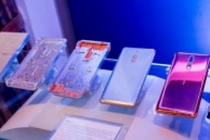 Nokia 8 tại Việt Nam có giá 13 triệu đồng, bán ra từ 16/10