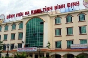 Cách chức một phó khoa Bệnh viện đa khoa tỉnh Bình Định