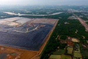 Dân phản ứng vì nghi nước thải tràn từ bãi rác Đa Phước