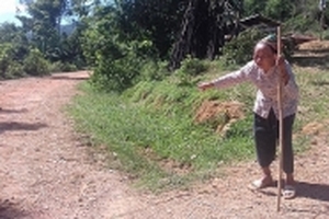 Mẹ liệt sĩ hiến 5.000 m2 đất: 'Sống là để cho'