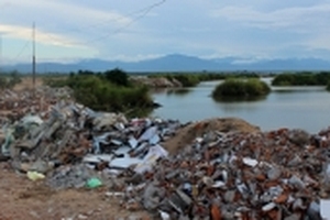 Vùng 'hoa vàng trên cỏ xanh' ở sông Ba đang thành bãi rác