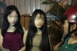 Giải cứu nhiều trẻ vị thành niên trong quán cà phê kích dục