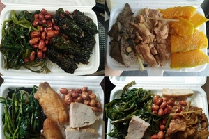 Cơm xe ôm 15.000 đồng/suất: Ship tận tay, ăn ngay vỉa hè