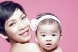 Bé Thỏ: Con gái của bà mẹ đơn thân bản lĩnh nhất showbiz Việt