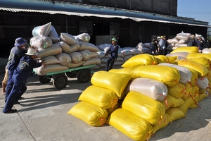 Thị trường gạo cuối năm khó dự đoán