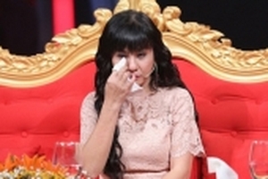 Cát Phượng khóc khi kể về cuộc hôn nhân kéo dài 7 ngày và lời hối hận về hai chữ 'li dị'