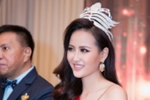 Thật hư chuyện Khánh Ngân mua giải tại Miss Globe 2017?