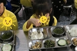 Huyện An Dương xác định Trường TH An Dương 'để dương' khẩu phần ăn hàng ngày của học sinh