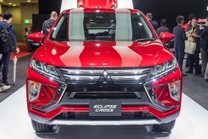 Giá xe ô tô Mitsubishi tháng 12/2017: tiếp tục 'ưu đãi'