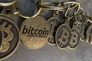 Giá bitcoin hôm nay (14/12): Gặp khó trước sự tăng giá của những đồng tiền ảo khác