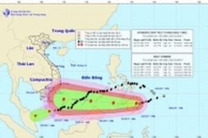 Bão số 15 suy yếu, bão Tembin giật cấp 13 đang tiếp tục mạnh thêm