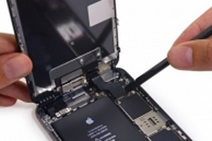 Apple hứa cập nhật iOS mới cho phép người dùng theo dõi pin iPhone