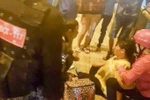 Can ngăn kịp thời người phụ nữ mang thai đòi nhảy cầu tự tử