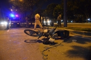 Nam công nhân tử vong bất thường cạnh chiếc xe máy hư hỏng nặng