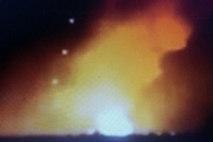 Nổ lớn tại kho đạn, người dân hoảng loạn tháo chạy trong đêm