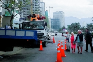 Hàng loạt công trình xây dựng Đà Nẵng chiếm dụng vỉa hè cận Tết Nguyên đán