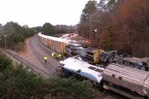 Tàu đâm nhau ở Mỹ, hàng chục người thương vong