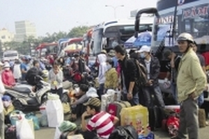 Loạn giá vé xe Tết