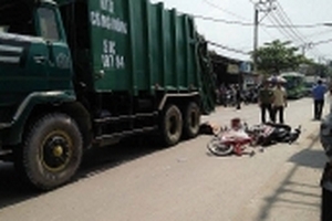 TP HCM: Nam sinh bị xe rác cán tử vong trên đường đi mua hoa