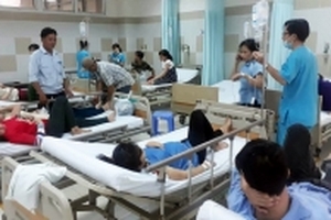 Hàng trăm công nhân nhập viện cấp cứu ngày giáp Tết