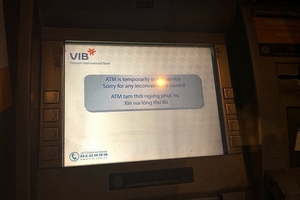 Quá tải rút tiền từ ATM, Ngân hàng Nhà nước ra chỉ thị mới