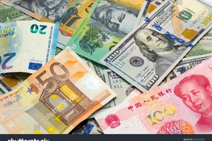 Tỷ giá USD hôm nay (14/2) đứng yên, giá vàng tăng khi đồng USD tiếp tục trượt dài