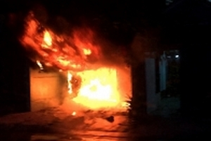 Hai người thiệt mạng trong đám cháy giữa khuya ở Sài Gòn