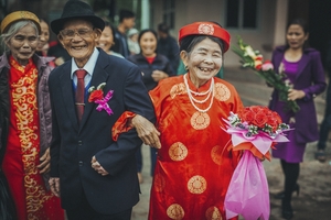 Đám cưới nổi tiếng nhất Nghệ An: Hành trình nắm tay nhau 60 năm của cặp đôi U90!
