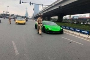 Dàn siêu xe của Cường Đô La bất ngờ bị CSGT dừng trên đường nhắc nhở
