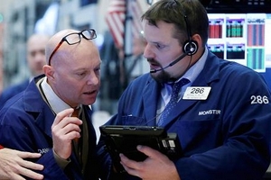 Chứng khoán Mỹ rực lửa sau khi ông Donald Trump công bố áp thuế vào thép, nhôm nhập khẩu