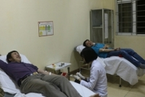 Thầy giáo vượt 200km trong đêm hiến máu cứu bệnh nhân nguy kịch