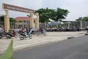 Vụ cô giáo quỳ gối xin lỗi phụ huynh: Huyện sẽ thành lập tổ thanh tra vụ việc