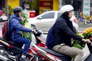 Gió mùa đông bắc tràn về đúng dịp 8/3, dập tắt nắng nóng nghịch mùa ở miền Bắc