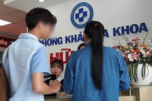'Chặt chém' bệnh nhân 35 triệu tiền chữa sùi mào gà, phòng khám bị phạt 8 triệu đồng