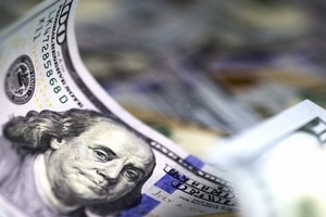 Tỷ giá USD hôm nay (15/3) tăng, giá vàng giảm do đồng USD mạnh lên và kỳ vọng lãi suất tăng