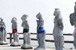 Tượng 12 con giáp khỏa thân gây tranh cãi ở Hải Phòng bất ngờ được 'quây' thêm váy