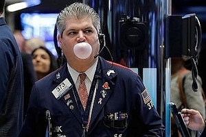 Thị trường chứng khoán Mỹ kết thúc quý I với sắc xanh sau sự phục hồi của nhóm công nghệ